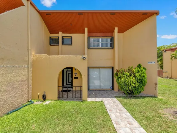 13705 SW 84th St APT H, Miami, FL 33183