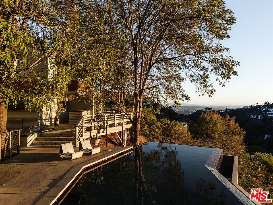1st image of 2753 Nichols Canyon Rd