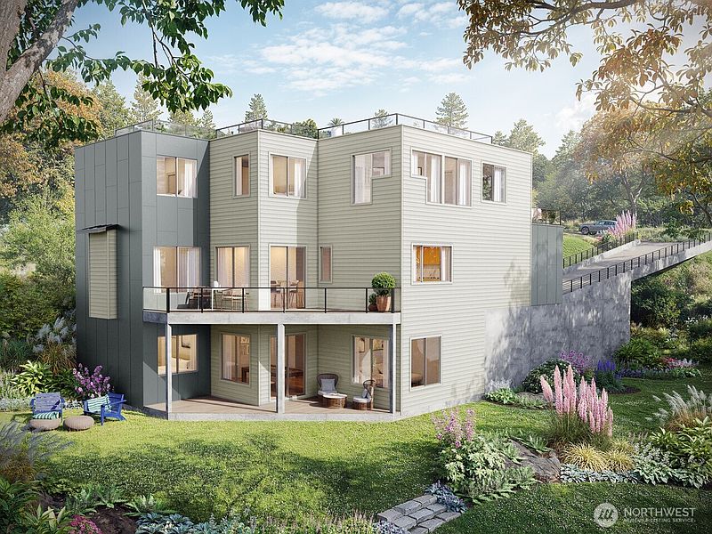2nd image of 4616 44th Avenue S