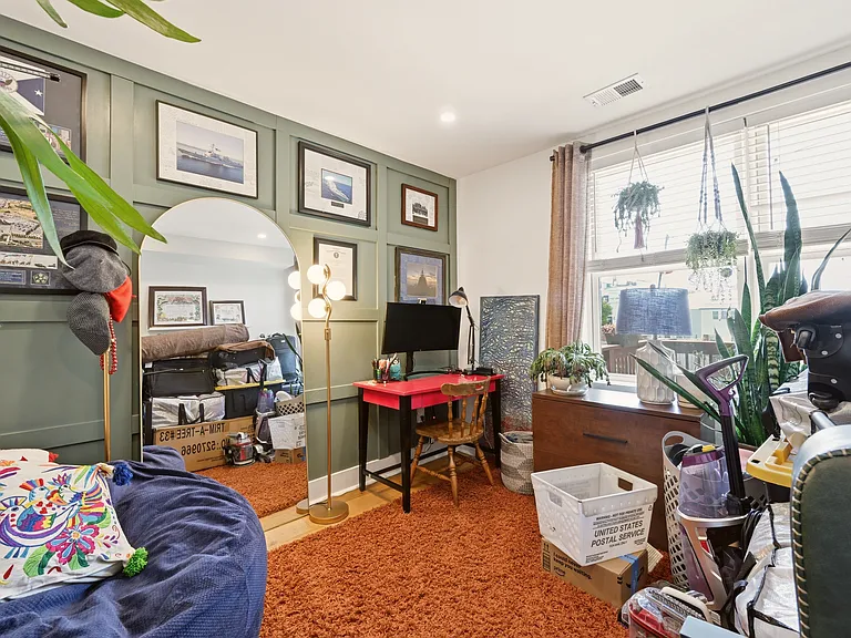 1221 Oates St NE #B — Photo 13