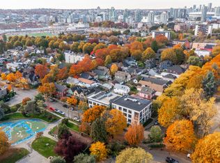 609 Heatley Ave #109 & 102, Vancouver, BC V6A 3G8