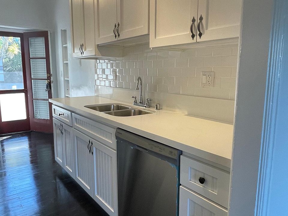 1st image of 2355 Cove Ave APT 301