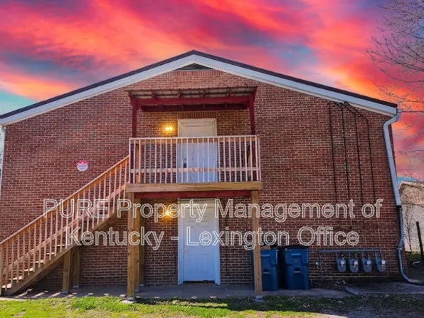 427 Cardwell Ave APT 4, Harrodsburg, KY 40330