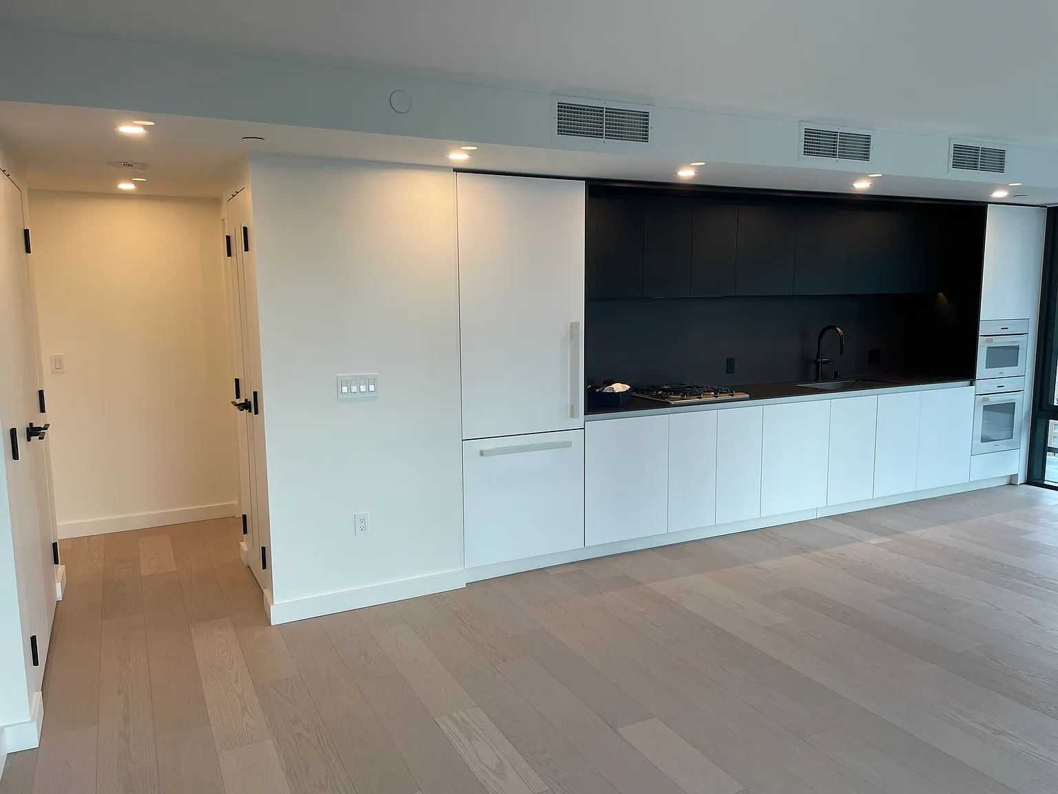 300 Virginia St — Photo 1