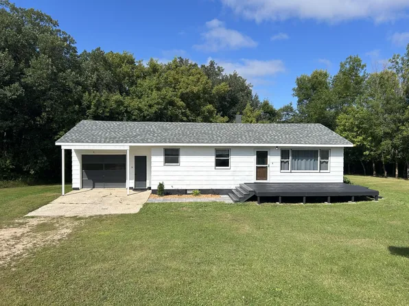 30686 340th Ave, Roseau, MN 56751