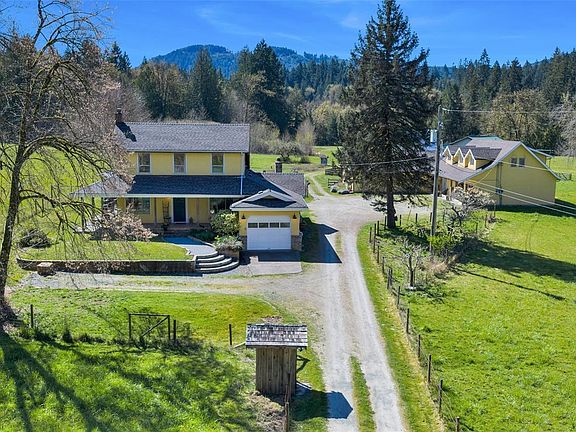 5th image of 4440 Uphill Rd