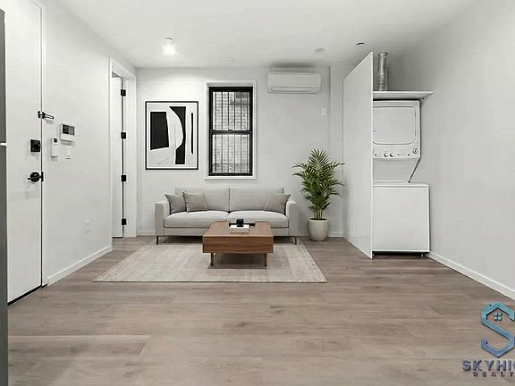 5th image of 979 E 34th St #2F