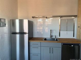 2744 Fairfield Ave APT 4, Bridgeport, CT 06605