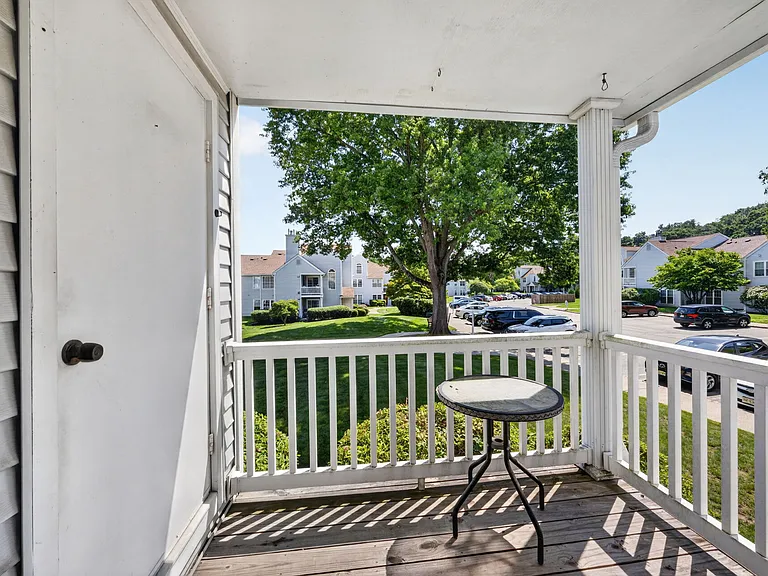 18 Homestead Ln — Photo 6