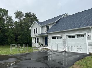 23 Quakertown Mdw, Ledyard, CT 06339