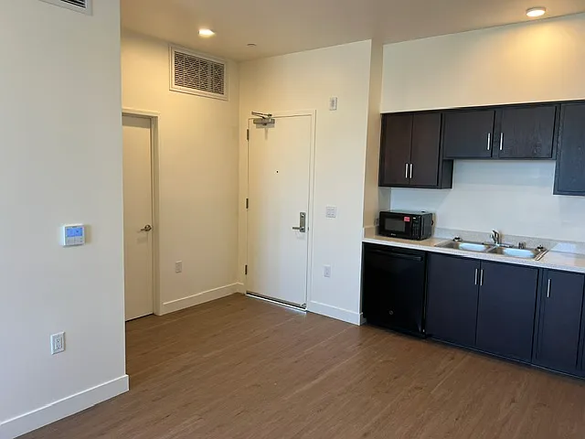 2312 F Ave — Photo 14