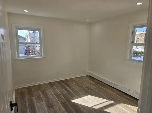 157 Neptune Avenue image 10 of 21