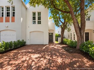 3125 Paola Dr #15, Miami, FL 33133