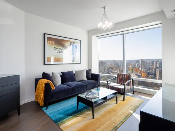 1151 Georgia St W #3003, Vancouver, BC V6E 0B3