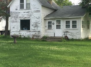 320 Minnesota Ave E, Sebeka, MN 56477