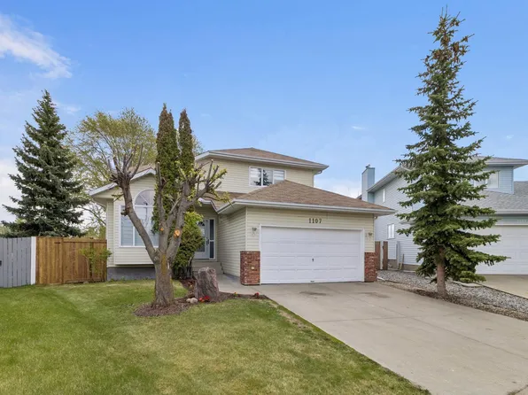 1107 111a St NW, Edmonton, AB T6J 6R9