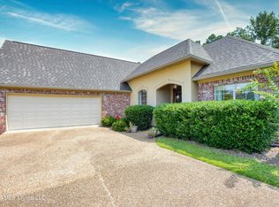 125 Baileys Ridge Cir, Clinton, MS 39056