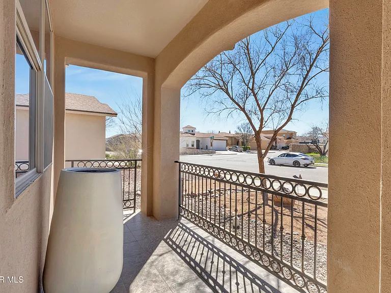 11512 Robert Lennox Dr — Photo 3