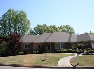 1020 Dianne Dr, Dyersburg, TN 38024