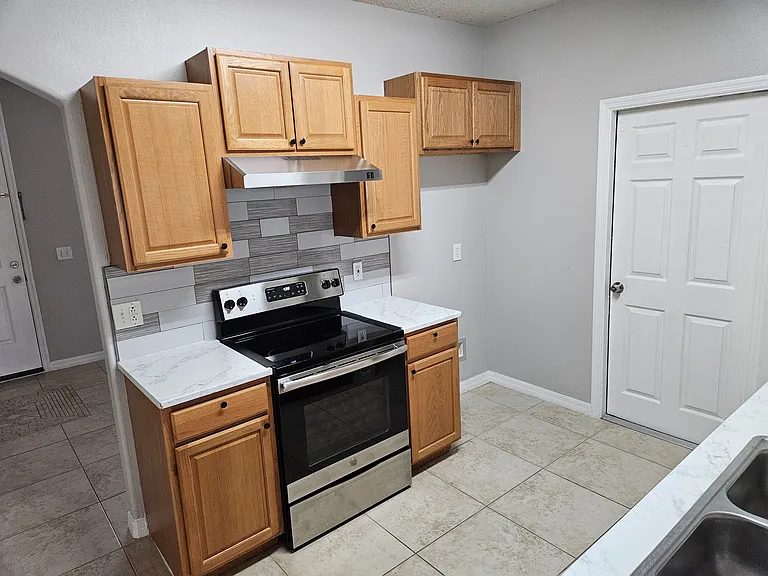 1335 Knollwood Dr — Photo 30