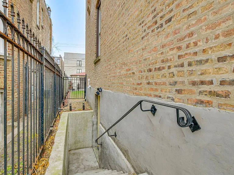 4829 S Forrestville Ave #G — Photo 20