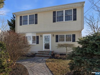 290 Wyckoff Ave, Waldwick, NJ, 07463