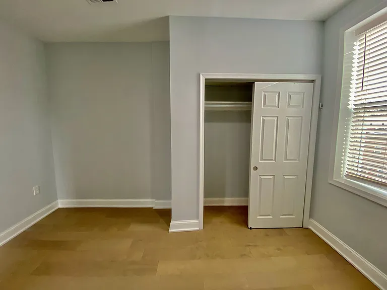 1247 Snyder Ave #3 — Photo 37