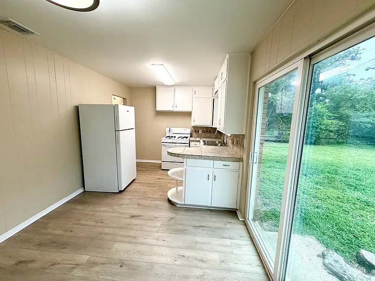 320 S Rita St — Photo 5