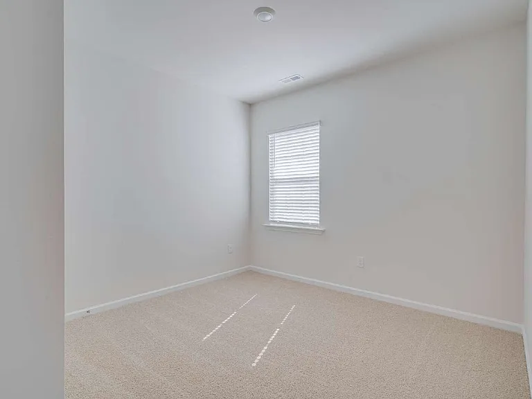 213 Moore Creek Dr — Photo 6
