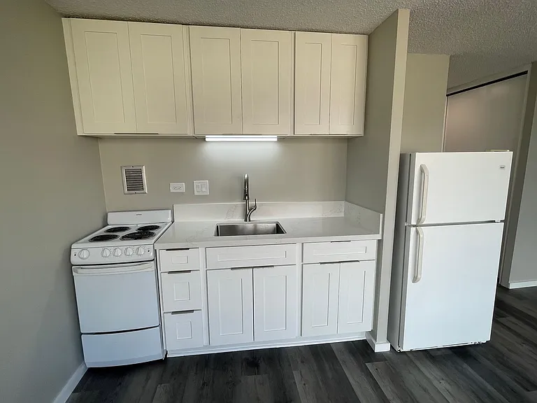 1650 Kanunu St #1006 — Photo 4