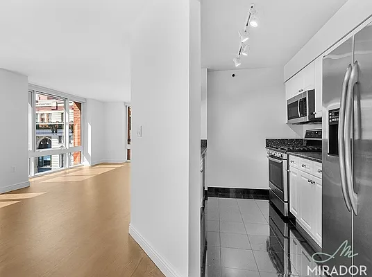 Rented by Mirador Real Estate | media 22