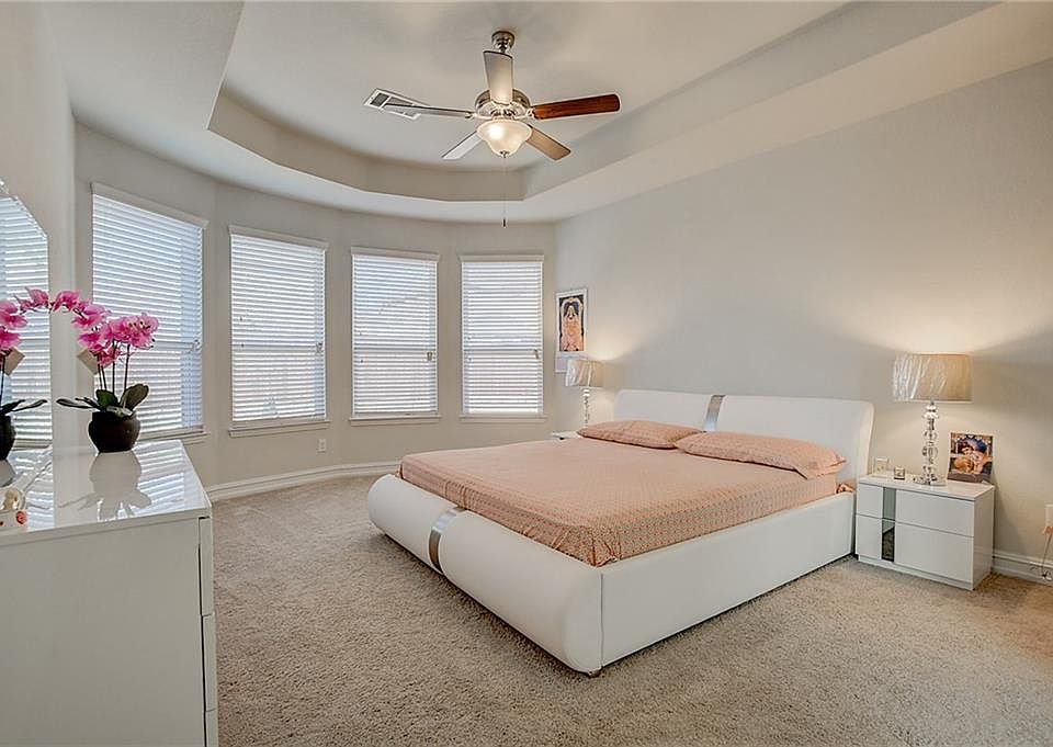 1st image of 2337 Leeward Pl
