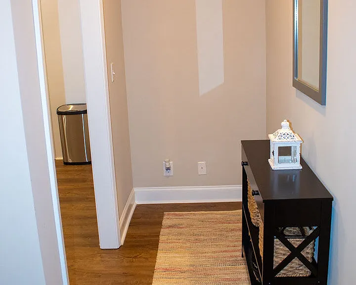 504 Nandina Ct — Photo 11