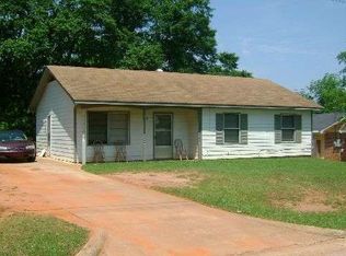 102 Fannin Ct, Lagrange, GA 30241