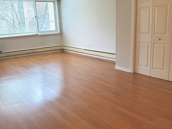 4th image of 1344 N Dearborn Pkwy #5F