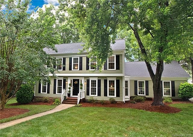 1st image of 2402 Lynbridge Dr