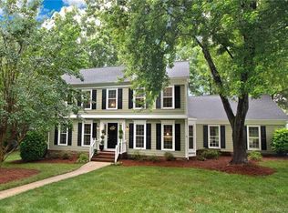 2402 Lynbridge Dr, Charlotte, NC 28270