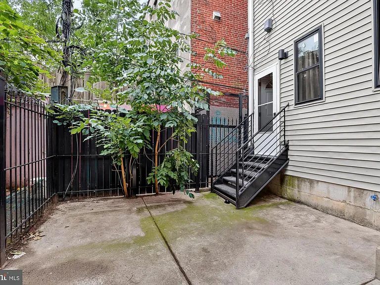 519 N 11th St #A — Photo 14