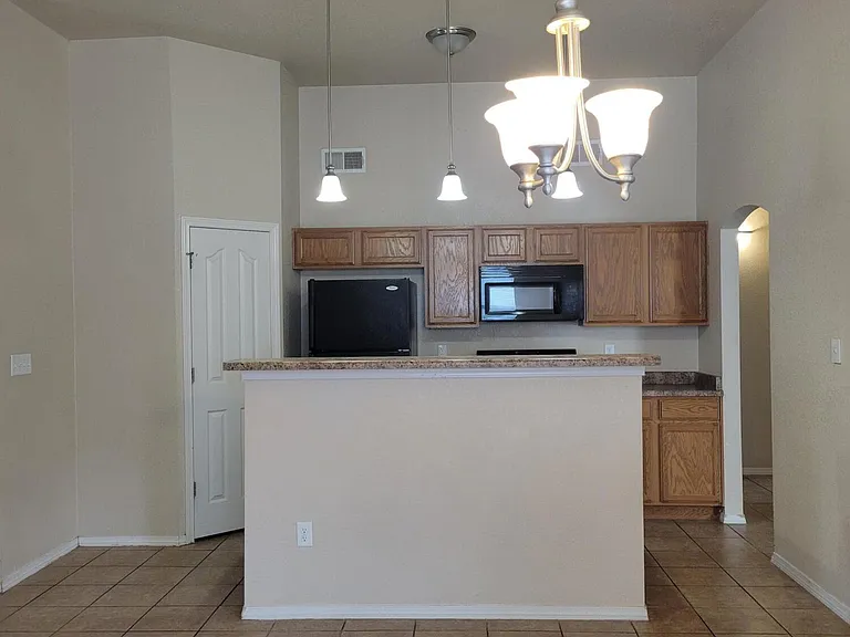 14211 Otter Point Dr — Photo 12