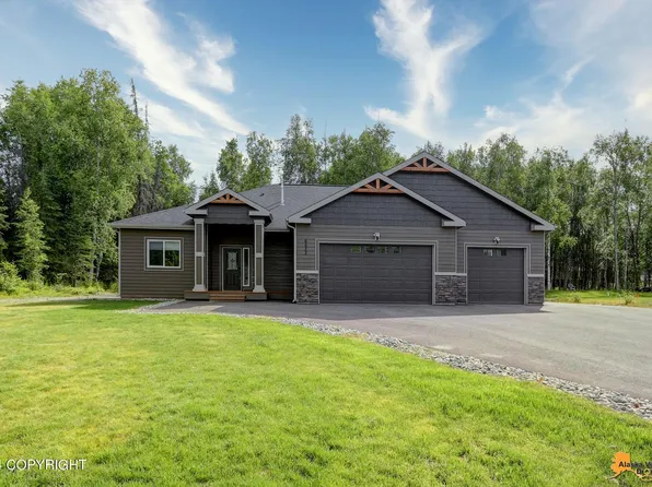 6623 W Creeksedge Dr, Wasilla, AK 99623