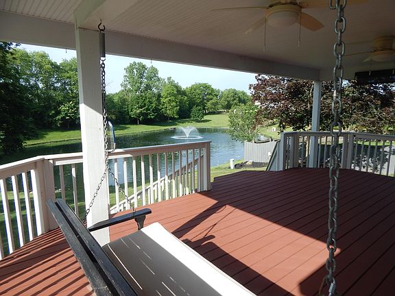 3rd image of 667 Scioto Meadows Blvd