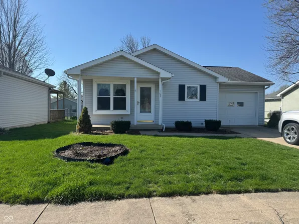 105 Woodhaven Dr, Greencastle, IN 46135
