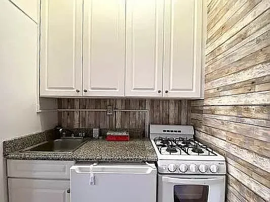 Rented by Compass | media 14