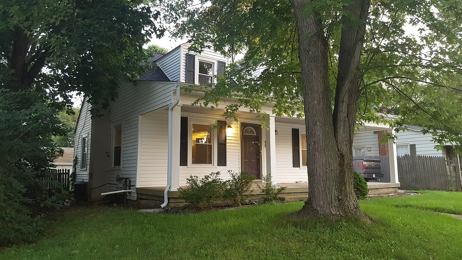 18 Perry St photo 1