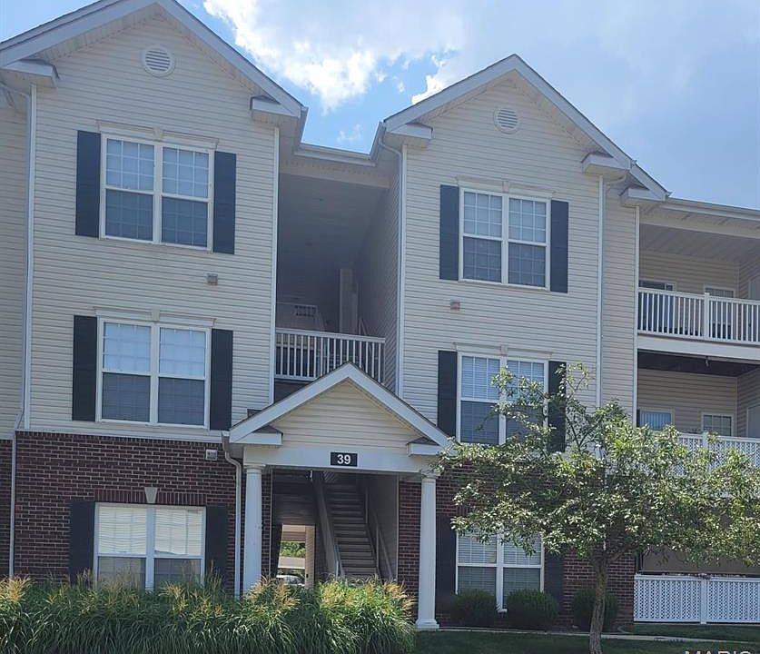 1st image of 39 Kassebaum Ln APT 102