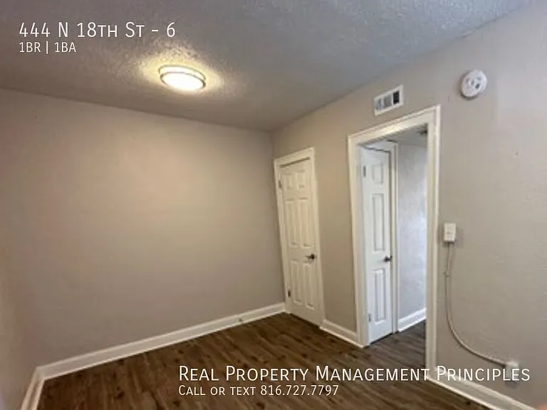 444 N 18th St #6 — Photo 9
