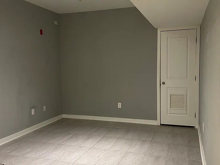 531 Budd St #B1 — Photo 10
