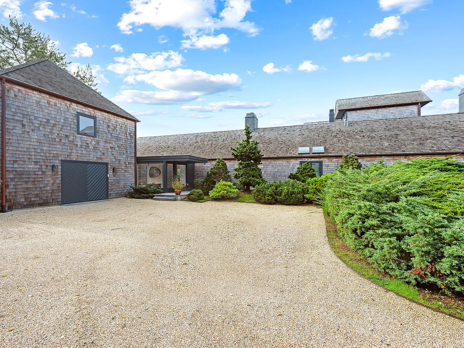 285 Jobs Lane, Bridgehampton, Ny — Photo 3