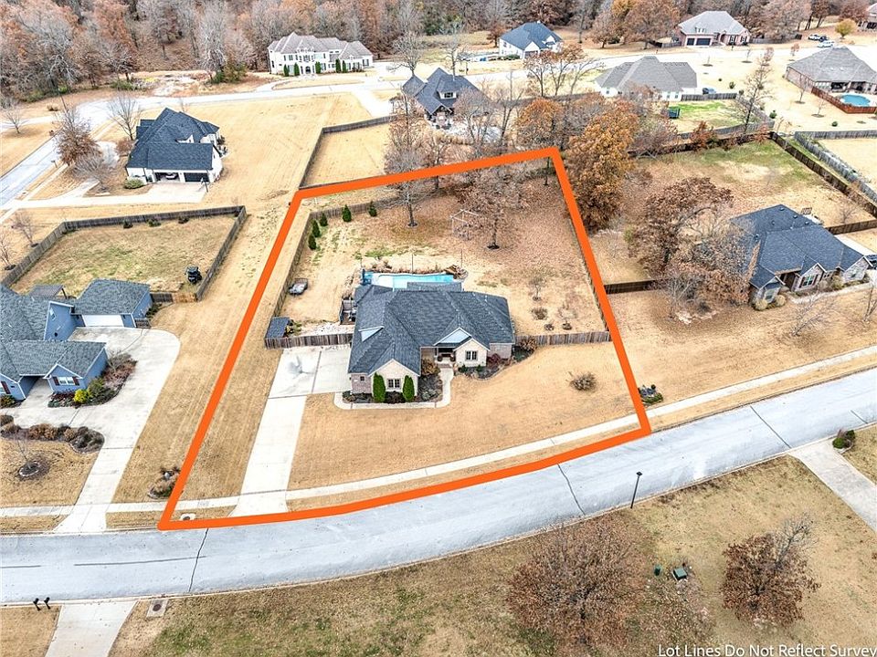 1st image of 315 S Forest Glen Way