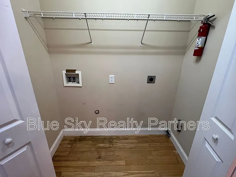 2432 Pine Marten Way NW — Photo 7